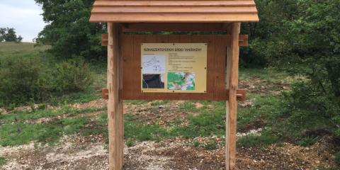 Iszkaszentgyörgyi tanösvény eligazító táblája