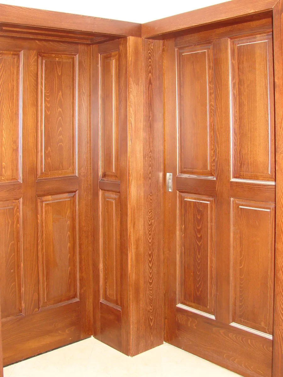 Egyedi beltéri tömör bükk tolóajtók